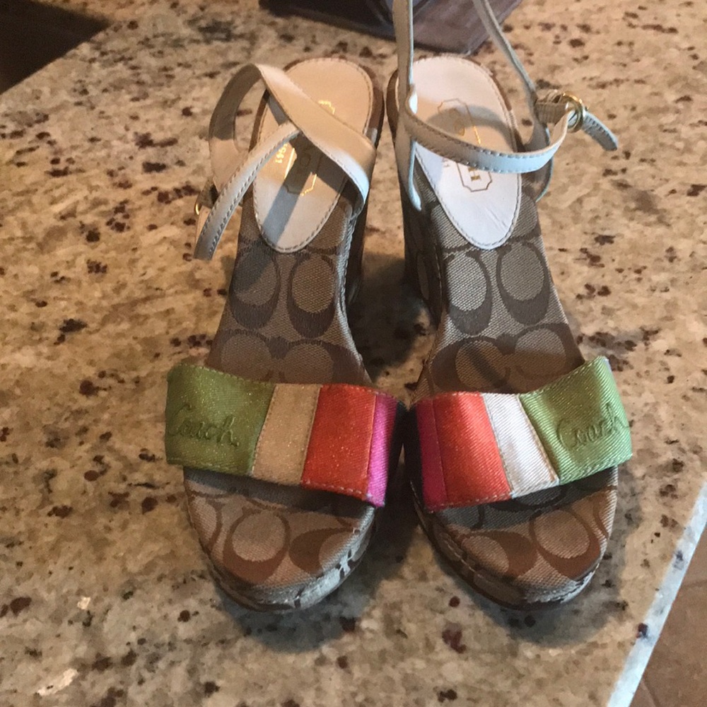 Coach wedge strap heels wit a colorful strap